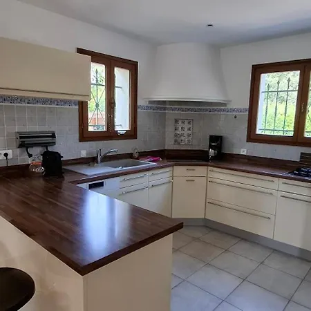 Vakantiehuis Sejour Detente Dans Avec Piscine Privee, Nature, Golf Et A Proximite
