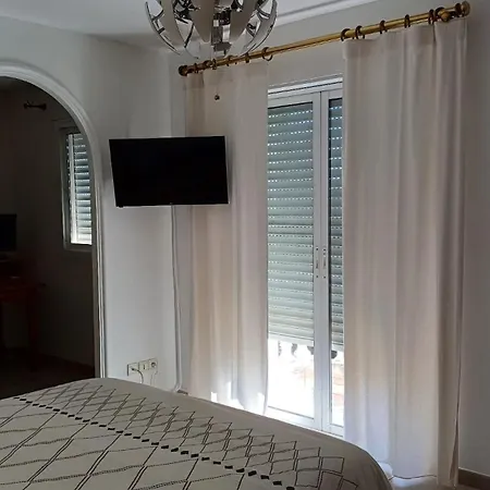 Sejour Detente Dans Avec Piscine Privee, Nature, Golf Et A Proximite بيت للعطل Saint-Raphaël